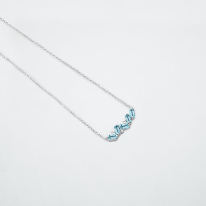 Collar cluster Topacio Azul Suizo, Topacio Azul Londres, Topacio Azul y Diamantes en Oro blanco 14Kt