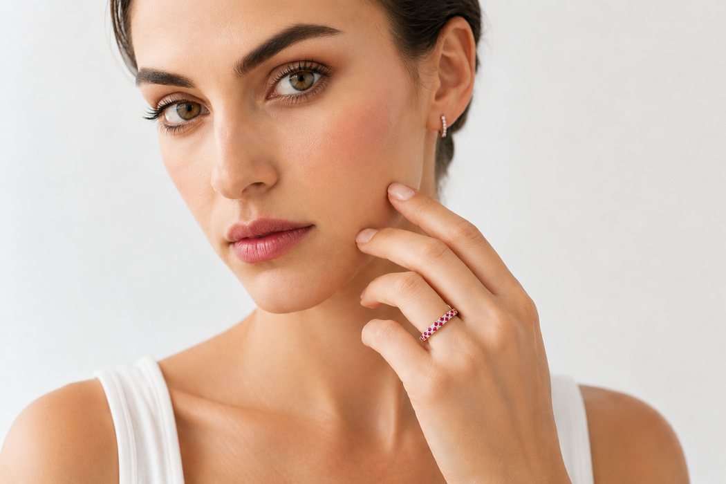 Anillo Rubíes y Diamantes en Oro Amarillo 14Kt