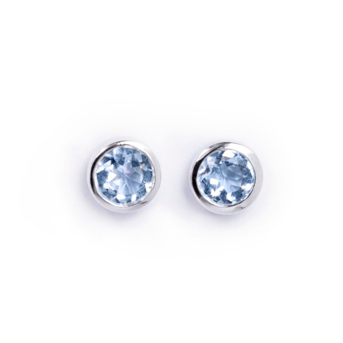 Aretes Birthstone con Aguamarina en oro blanco 14 Kt (Marzo)