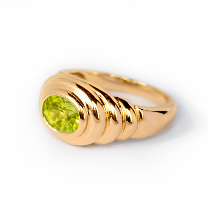 Anillo Aura con piedra Peridoto en Oro Amarillo 14 kt